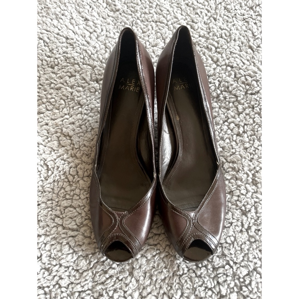 Alex Marie 7.5 Brown Leather Peep Toe Heels.